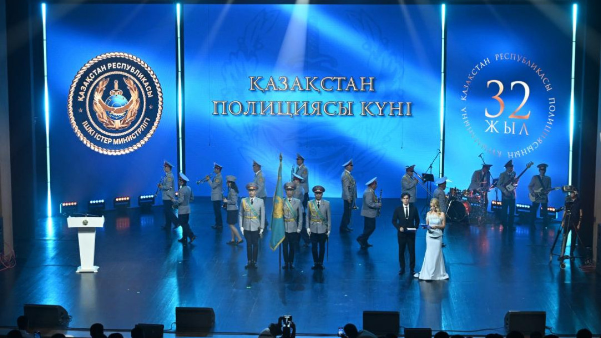В Алматы прошел концерт, проуроченный ко Дню полиции
