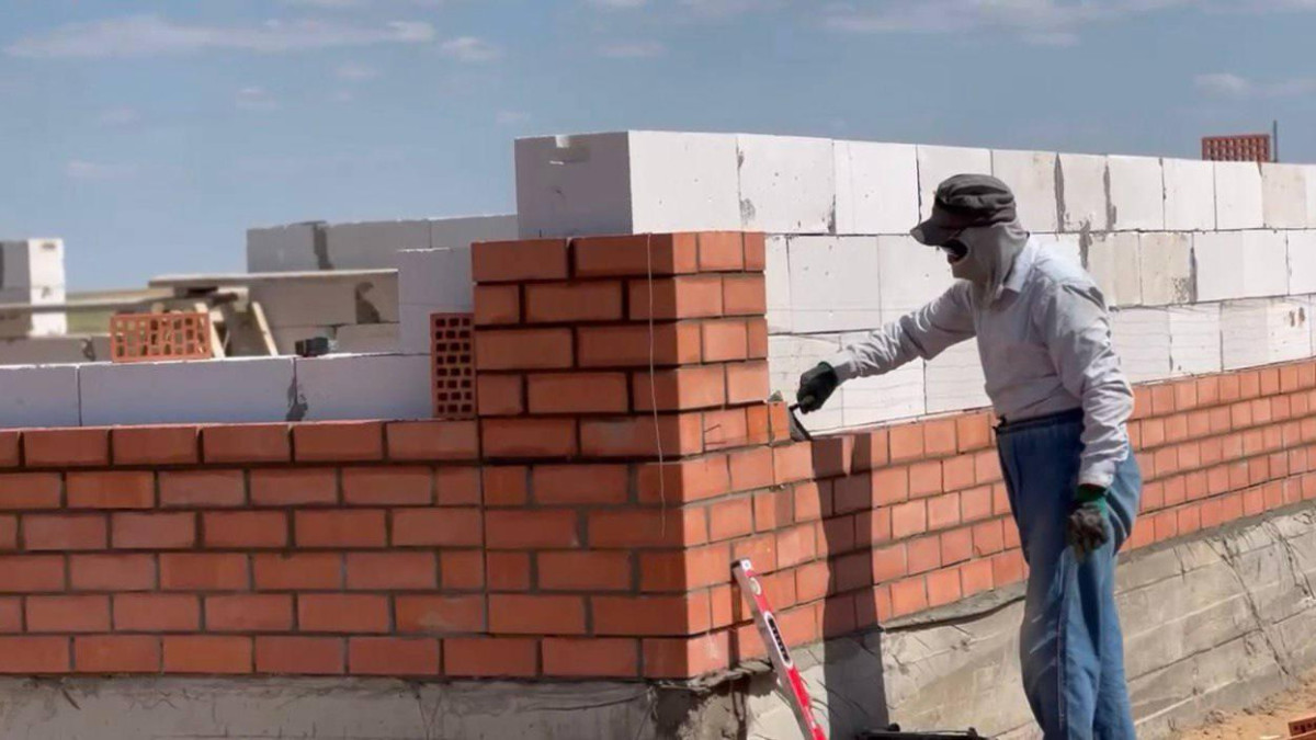  Өнеркәсіп және құрылыс министрлігі 