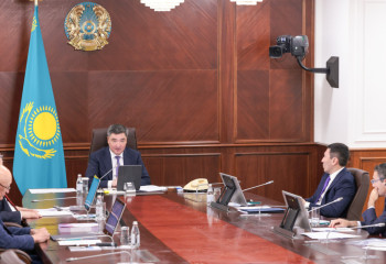 Kazakh PM Olzhas Bektenov holds Board of Directors meeting of Samruk-Kazyna Fund