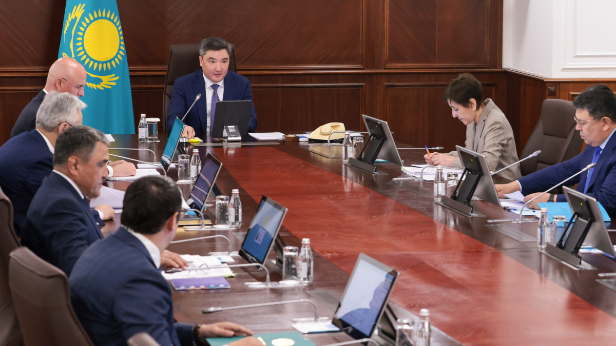 Kazakh PM puts under special control infrastructure readiness for heating season