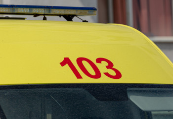 Алматылық әйел көпқабатты үйдің терезесінен құлап, қайтыс болды