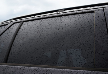 Қазақстанда көліктің алдыңғы әйнегіне тонировка жапсыруға рұқсат беріле ме