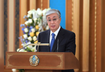 Kazakh President congratulates mass media workers on their professional holiday