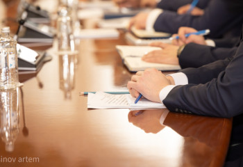 Депутаты Казахстана ушли на парламентские каникулы