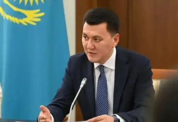 Қазақстанда жаңа теңдестірілген билік жүйесі қалыптасты - Ерлан Қарин