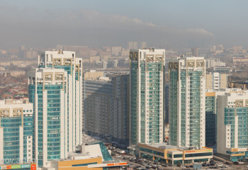 Власти попросили астанчан потерпеть истребители, летающие над столицей