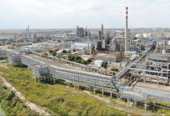 КазМунайГаз опроверг слухи о продаже доли в Атырауском НПЗ китайской компании