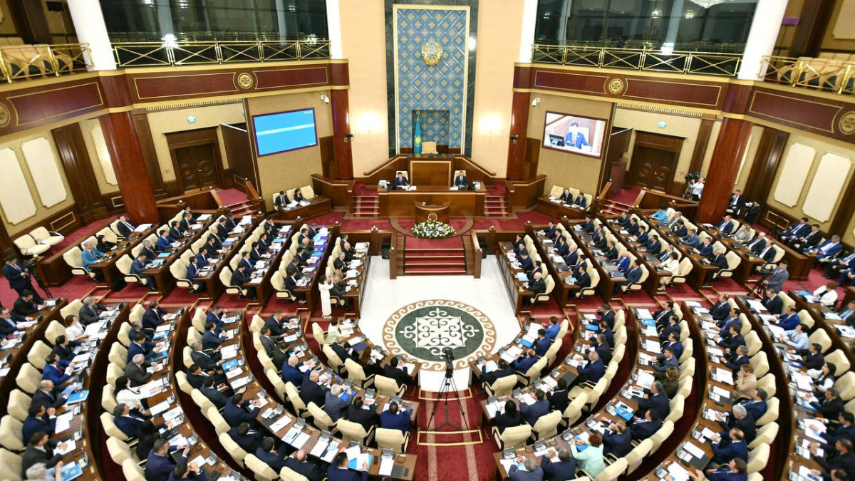  пресс-служба Мажилиса РК 