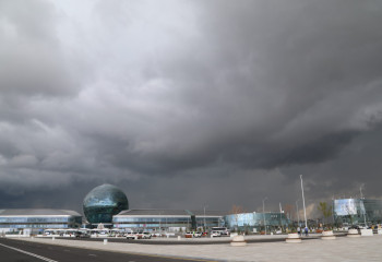 Штормовое предупреждение объявлено на всей территории Казахстана