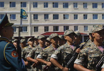 Ряды столичных гвардейцев пополнили свыше 700 новобранцев