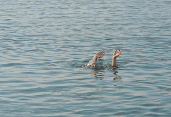 Қарағанды облысында екі оқушы қыз суға батып кетті