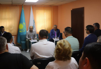 Мәжіліс депутаттары шекаралық Шемонаиха ауданының тұрғындарымен кездесті