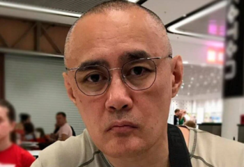 Танымал журналист Айдос Садықов қайтыс болды