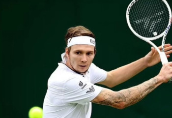 Alexander Bublik reaches 2nd round of Wimbledon