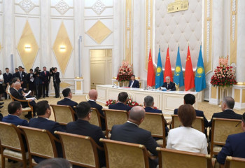 Объем китайских инвестиций в экономику Казахстана вырос на 16 % и достиг 1,8 млрд долларов в 2023 году