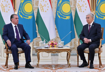 Tokayev meets with President of Tajikistan Emomali Rahmon