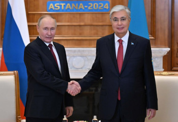 Касым-Жомарт Токаев провел встречу с Президентом России Владимиром Путиным