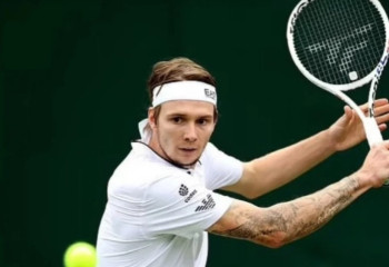 Alexander Bublik reaches 3rd round of Wimbledon