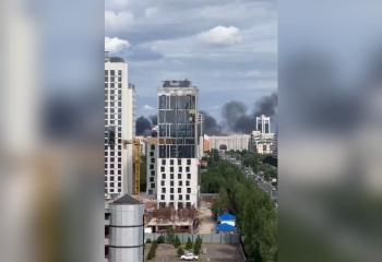 Пожар в летнем кафе тушат в Астане