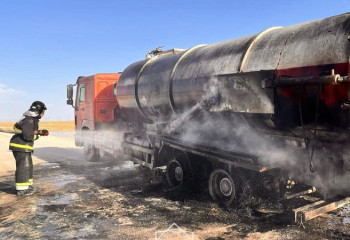 В Мангистауской области загорелся грузовик