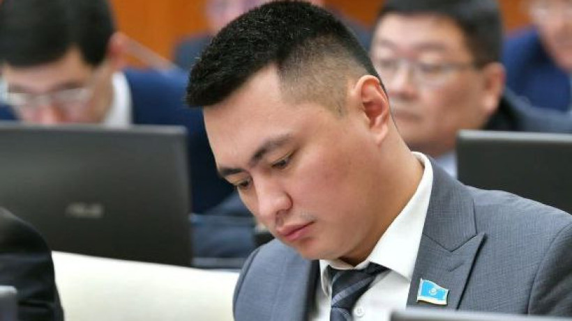  instagram.com/daulet_mukayev 