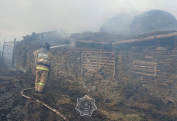 Крупный пожар произошел в области Абай
