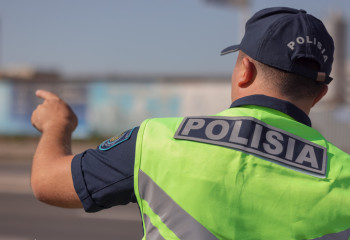 Пьяный водитель пытался скрыться от полицейских