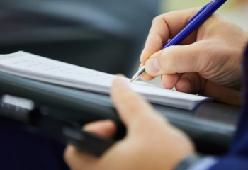 Астанада мыңға жуық адамды тіркеген «резеңке» пәтердің иесі сотталды