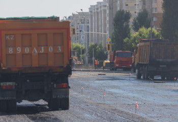 Қазақстанда жүк көлігі жүргізушілеріне 100 млн теңге айыппұл салынды