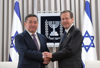 Ambassador of Kazakhstan presents credentials to President of Israel