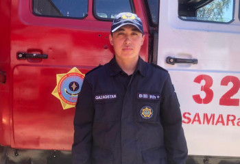 Детей из горящего дома успели вытащить спасатели ВКО