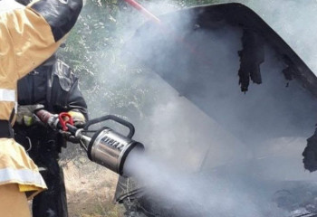 Жетісуда көліктің мотор бөлшектері жанған