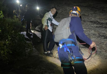 Баянауыл құтқарушылары жастарға таудан түсуге көмектесті