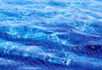 Атырауда 10 жастағы бала бассейнде көз жұмды