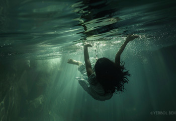 Атырауда бассейнге батып кеткен қыздың өліміне қатысты тың дерек шықты