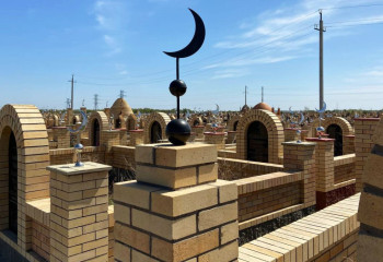 Президент ел азаматтарын бейіт басына ескерткіш қоймауға шақырды