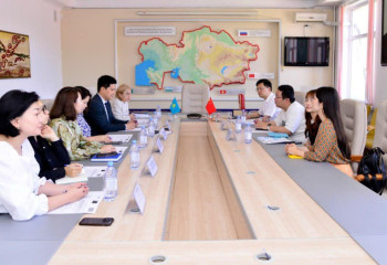 Абай атындағы ҚазҰПУ мен Фудан университеті меморандумға қол қойды