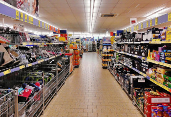 Қазақстанда ірі супермаркеттер желісіне айыппұл салынды