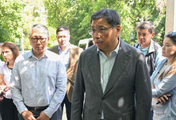 «Никаких ЖК здесь не будет» Досаев рассказал что построят на месте старой школы в Алматы