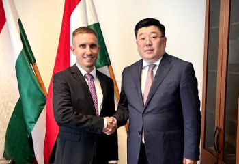 Ambassador of Kazakhstan receives FM of Hungary upon completion of his diplomatic mission