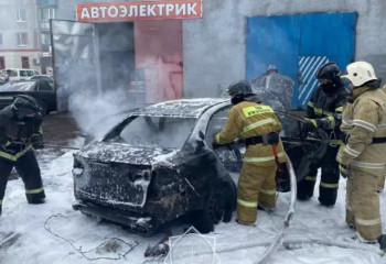 Қарағанды облысында көлік түгі қалмай өртеніп кетті