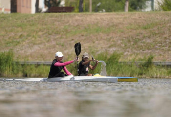 Астанада байдарка мен каноэде ескек есуден жасөспірімдер бәсекесі өтті