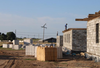 В Бородулихинском районе области Абай ведется строительство 17 двухквартирных домов