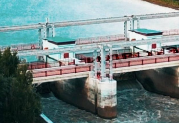 Из реки Сырдарья направляют воду в Северное Аральское море