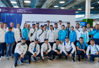 Қазақстан бокс құрамасы Парижге аттанды