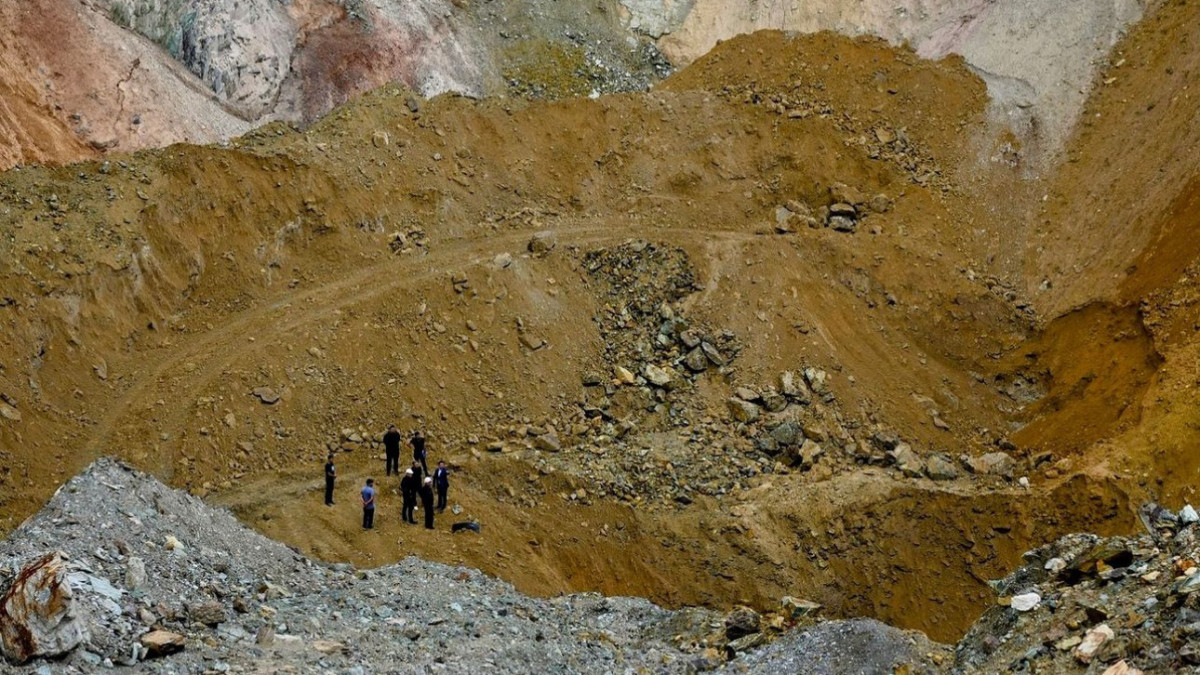  Instagram.com/asaiyn.baikhan 