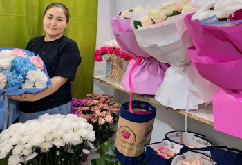 Бес баласы бар 29 жастағы флорист: Кәсібіме туыстарым қарсы болды