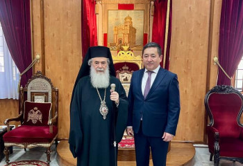 Patriarch of Jerusalem supports  initiatives of  congress of leaders of world and traditional regions