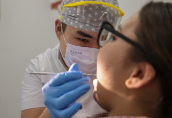 Приостановить использование пенсионных накоплений на стоматологические услуги предлагают в Казахстане