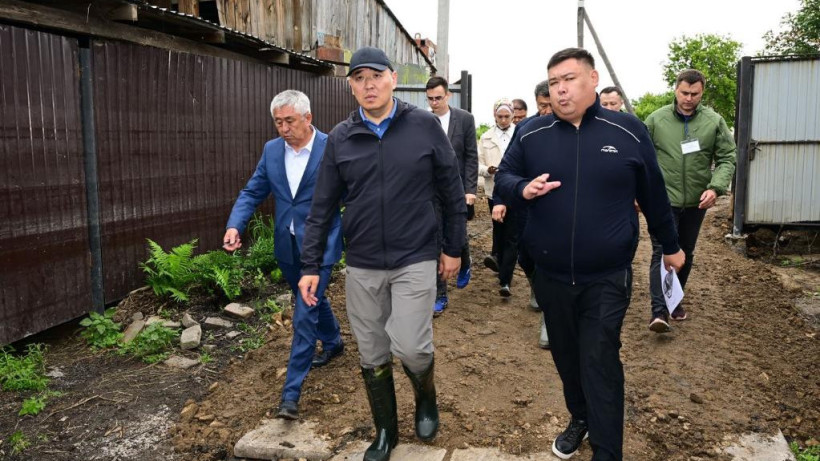  Өнеркәсіп және құрылыс министрлігі 